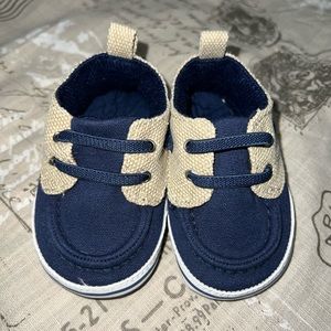 Carter’s crib shoes